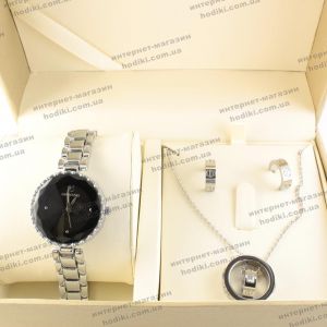 Наручные часы в подарочной коробке Swarovski (код 17493)