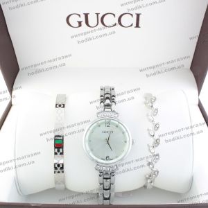 Наручные часы в подарочной коробке Gucci (код 17528)
